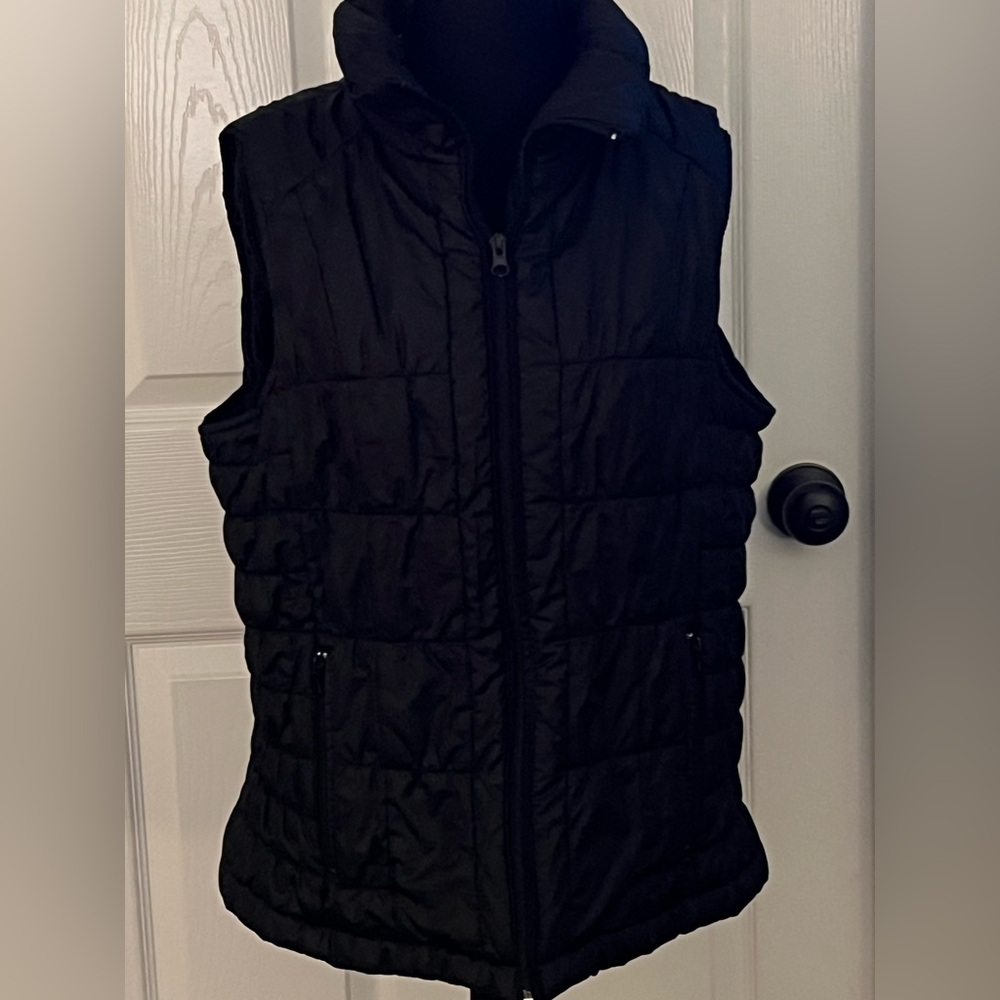 New York & Company Black Quilted Puffer Vest M